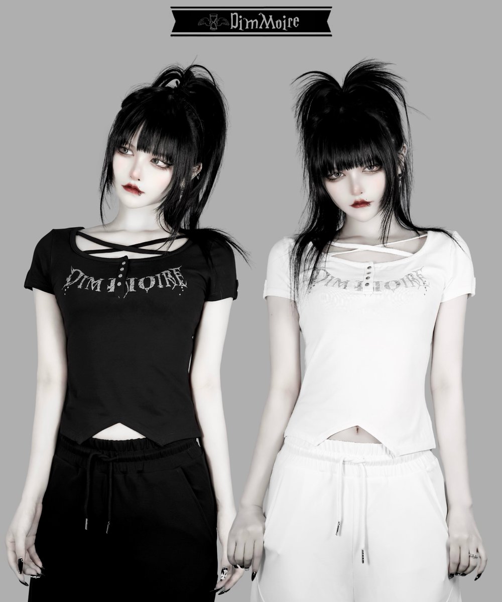 _DimMoire_'s tweet photo. 🖤💀 𝐒𝐮𝐦𝐦𝐞𝐫 𝐂𝐨𝐥𝐥𝐞𝐜𝐭𝐢𝐨𝐧 𝐕𝐨𝐥.𝟏 💀🖤

 【GLITTERロゴミニT】

Black / White   ¥7,590

きらきらグリッターロゴ🖤✧︎*。

公式通販▶︎6/5 18:00 
アクロトーキョー。通販▶︎6/6 12:00
取扱店舗▶︎6/6~
🖤https://t.co/3TQV9SjOzW
🤍https://t.co/R9cJdiAQiv https://t.co/hRLAPiRkoG