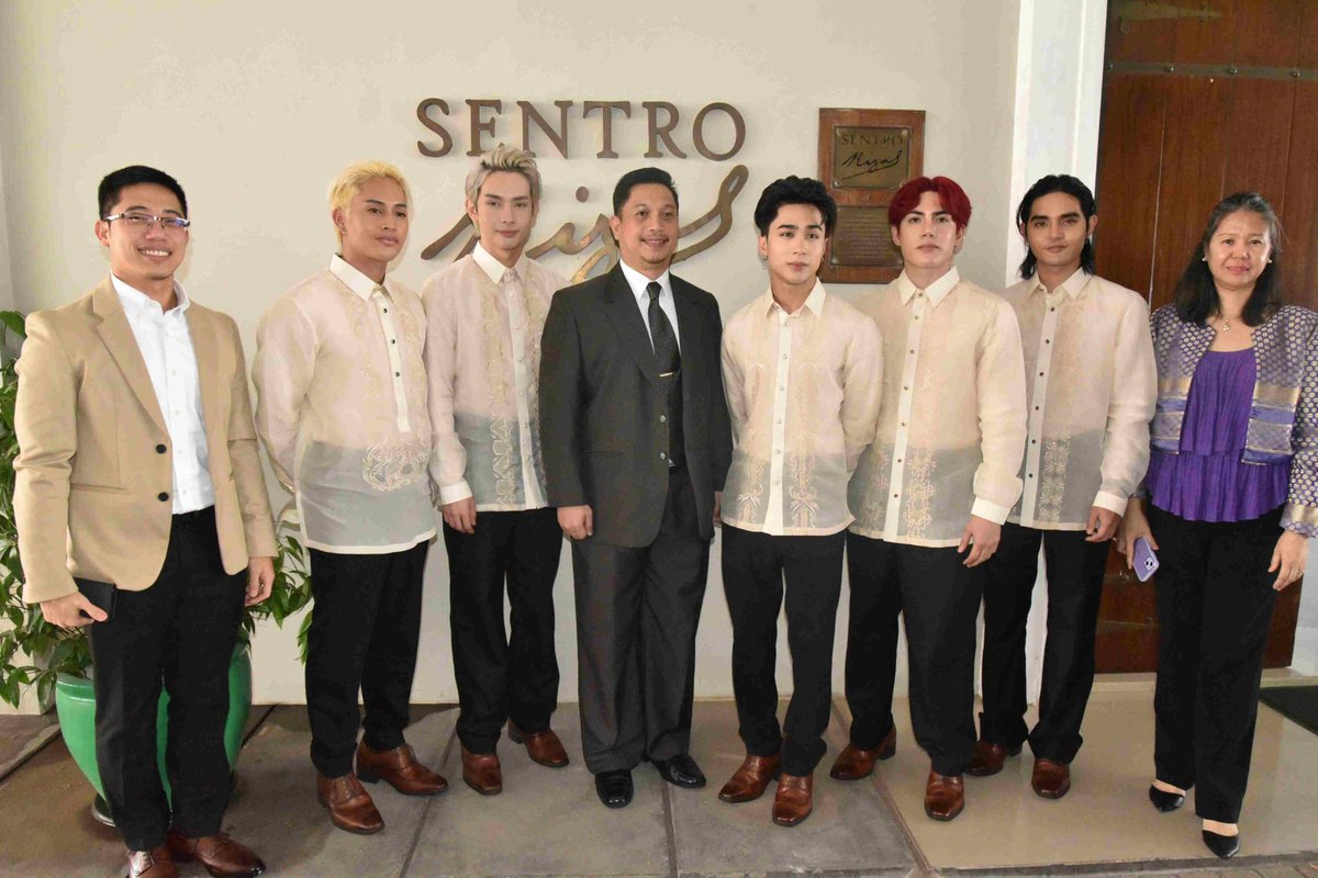 itsmemikoreyes's tweet photo. Since 2021, #SB19 has served as ambassadors of the Philippines' National Commission for Culture and the Arts (NCCA) in recognition of their efforts to bring Filipino music to the global stage. They are also ambassadors of Sentro Rizal, a cultural center established by the NCCA in 2011 for overseas Filipinos and for anyone interested in Filipino culture.

@SB19Official