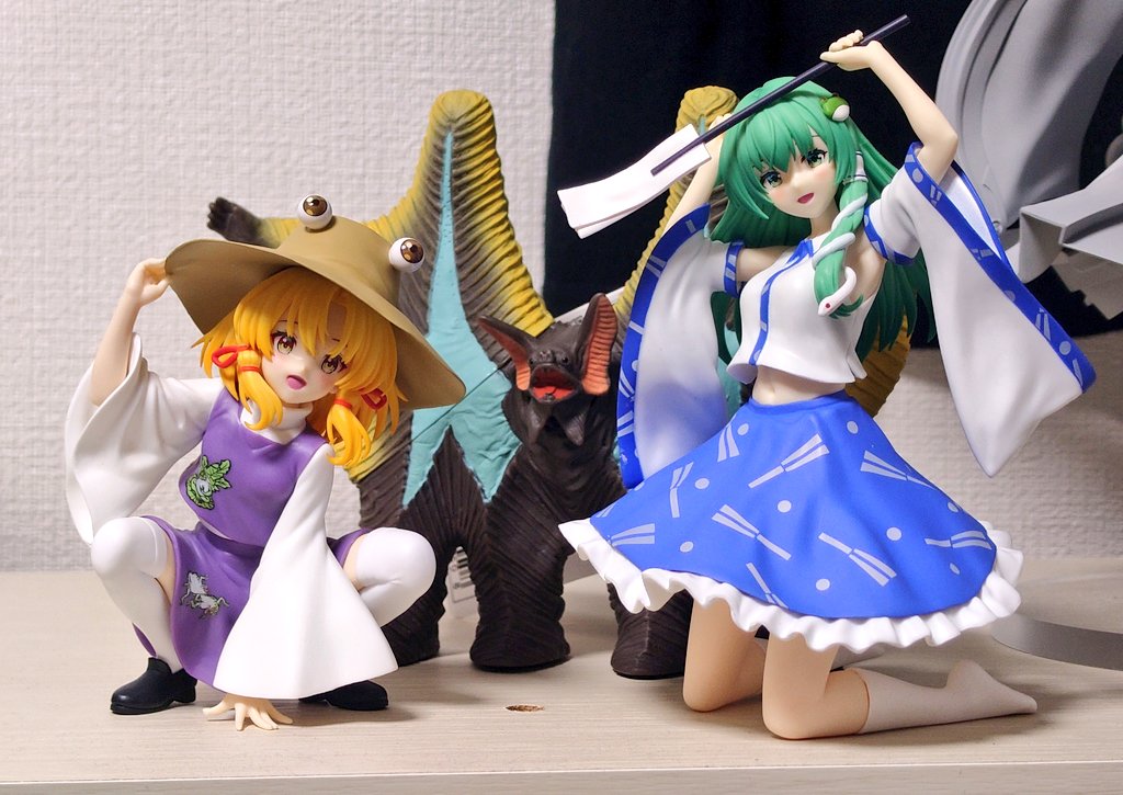 諏訪子様をお迎えしてきたので展示しました