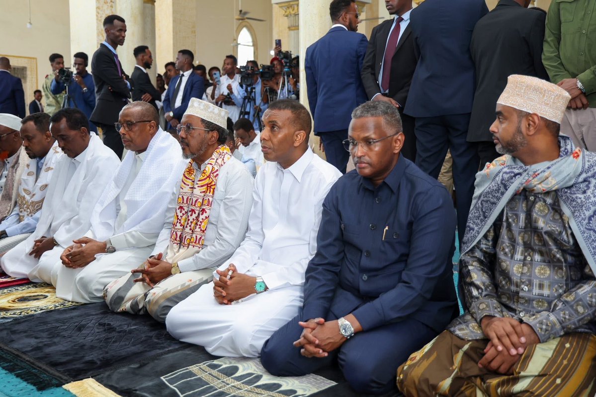 Villa Somalia tweet media