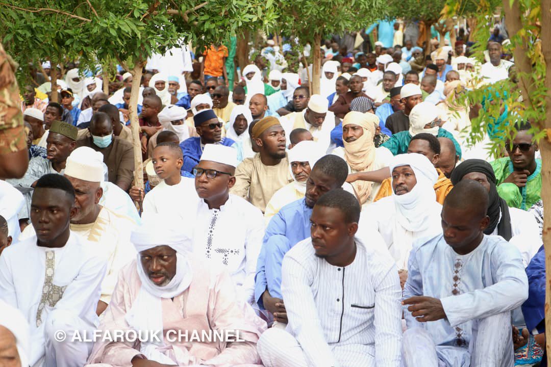 AlfaroukChannel's tweet photo. SARKILLA | La prière de l’Eid à Tombouctou https://t.co/OMfp0qTNoY