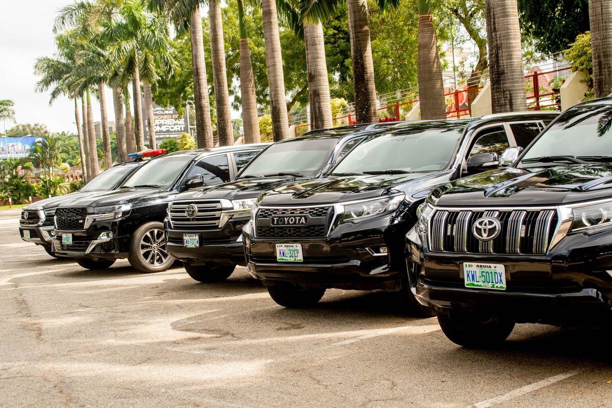 vogodwin_'s tweet photo. Rent from us today for Comfort , and security because we are Reliable. @lüks Rentals we are top notch in Logistics. https://t.co/uEMhjuC16x