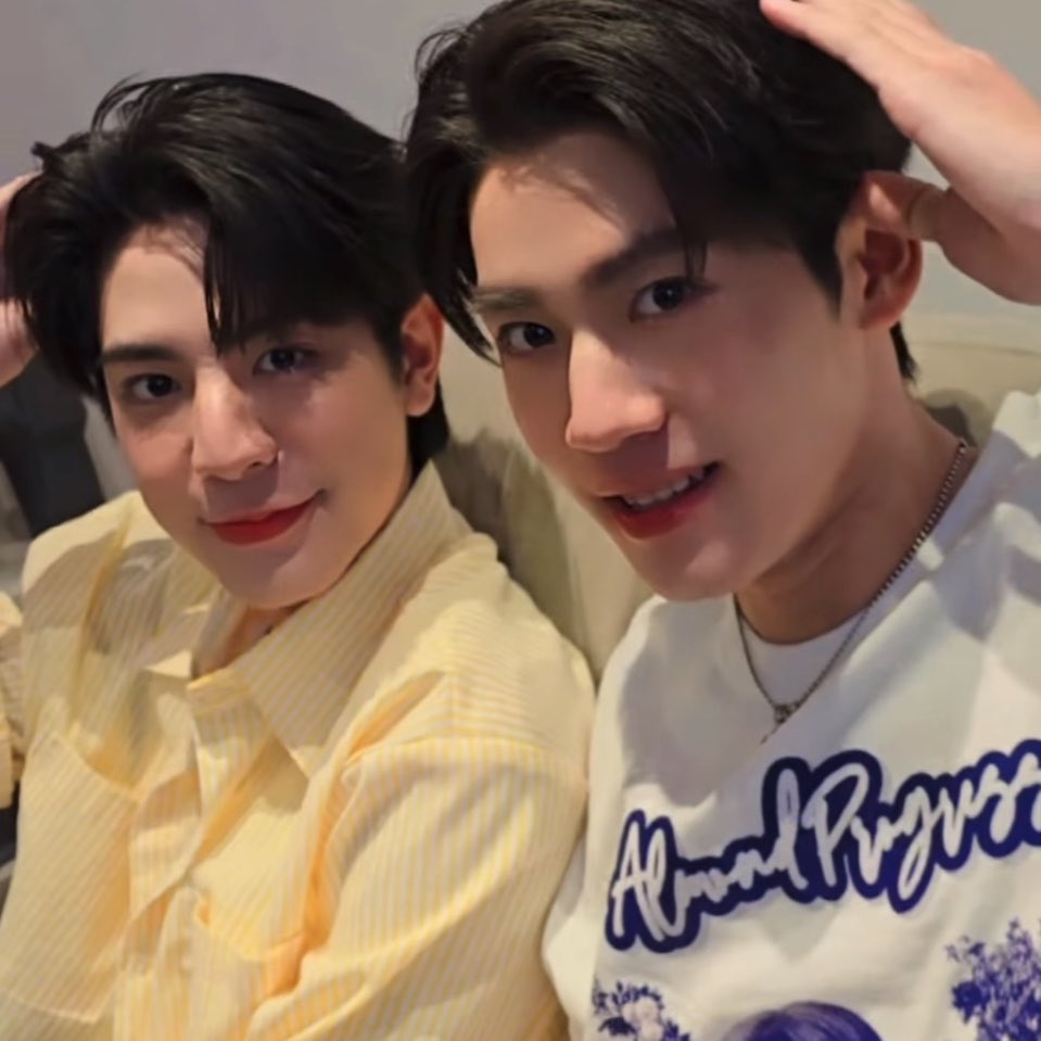 นีนี่ 🌻ft. พี่นินิกับน้องชีวา 🔭🌌 tweet media