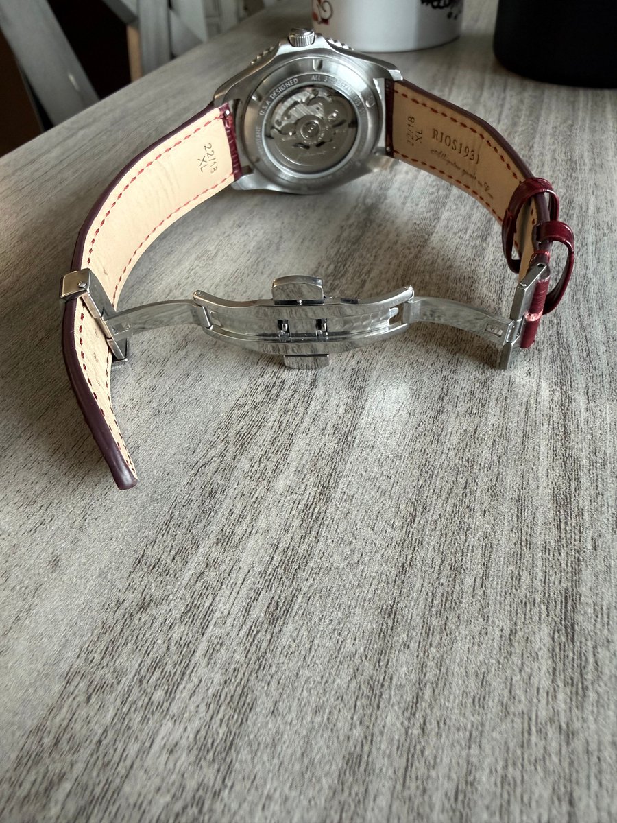 PanatimeStraps's tweet photo. Upgrade your watch, and comfort, with a Push Button Butterfly Deploy Clasp for easier on-and-off wear, and extend the life of your watch band by reducing stress and wear on the strap holes.

🛒  https://t.co/ONPIxRzKLO https://t.co/j9ICTxisw6