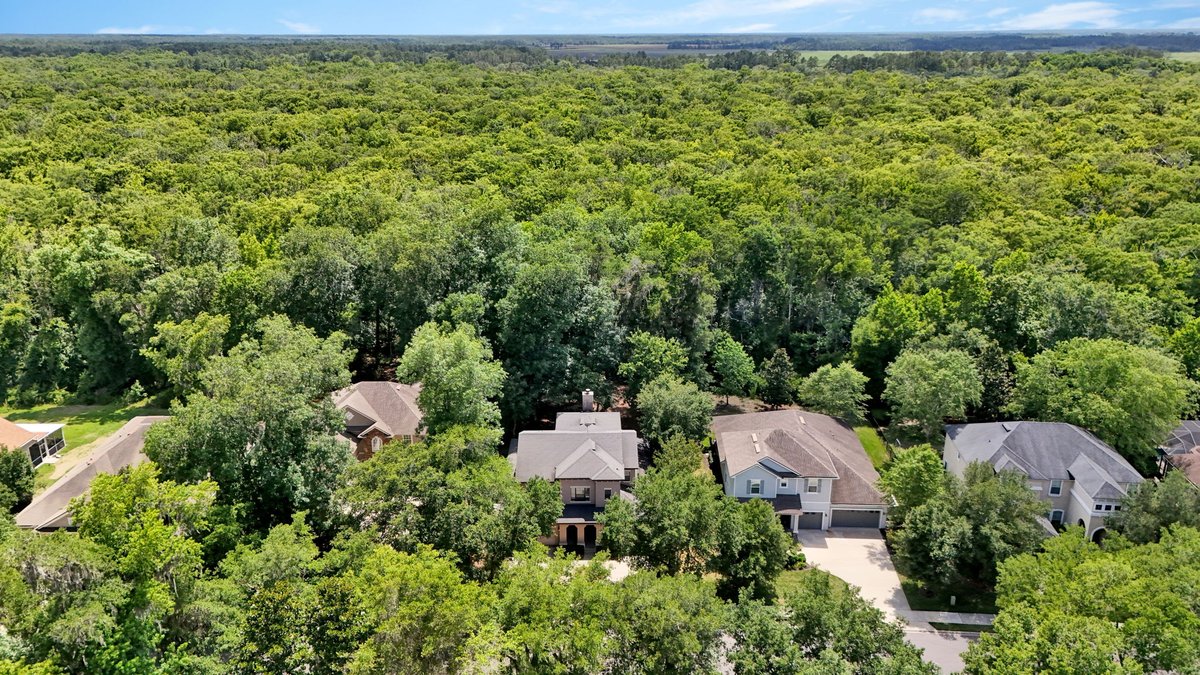 listingedge's tweet photo. Our team captures full HD HDR drone imagery with FAA-compliant, fully insured pilots to help listings look polished, professional, and complete online. https://t.co/k5Bwy2eCbC