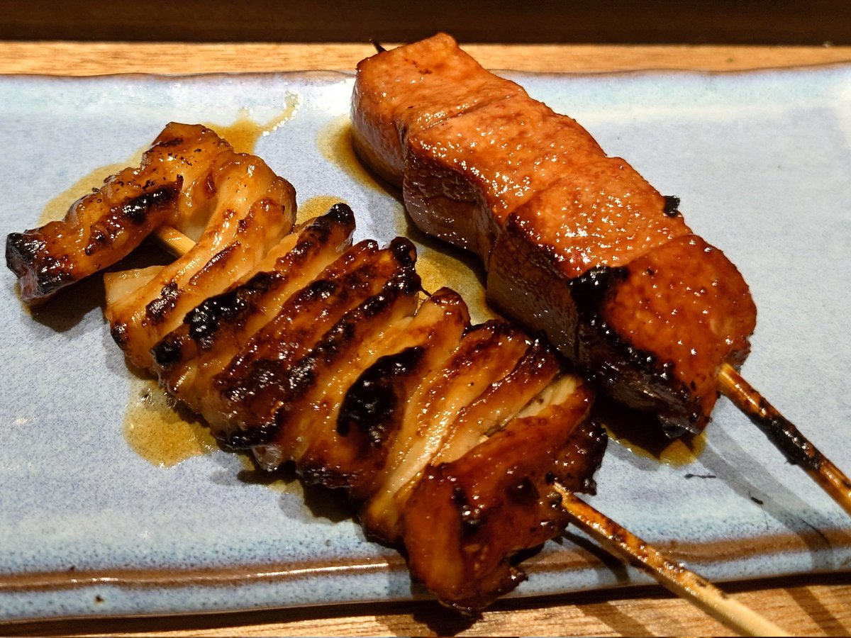 ebitetsu's tweet photo. 僕が唯一レバーを食べられるお店やった日本橋「ばんばん」が閉店してしまったので、いろんなお店でレバーを頼んでは「あー、無理無理！」となるストイックな飲み方を繰り返してる。 https://t.co/DD5Zbw0k8R