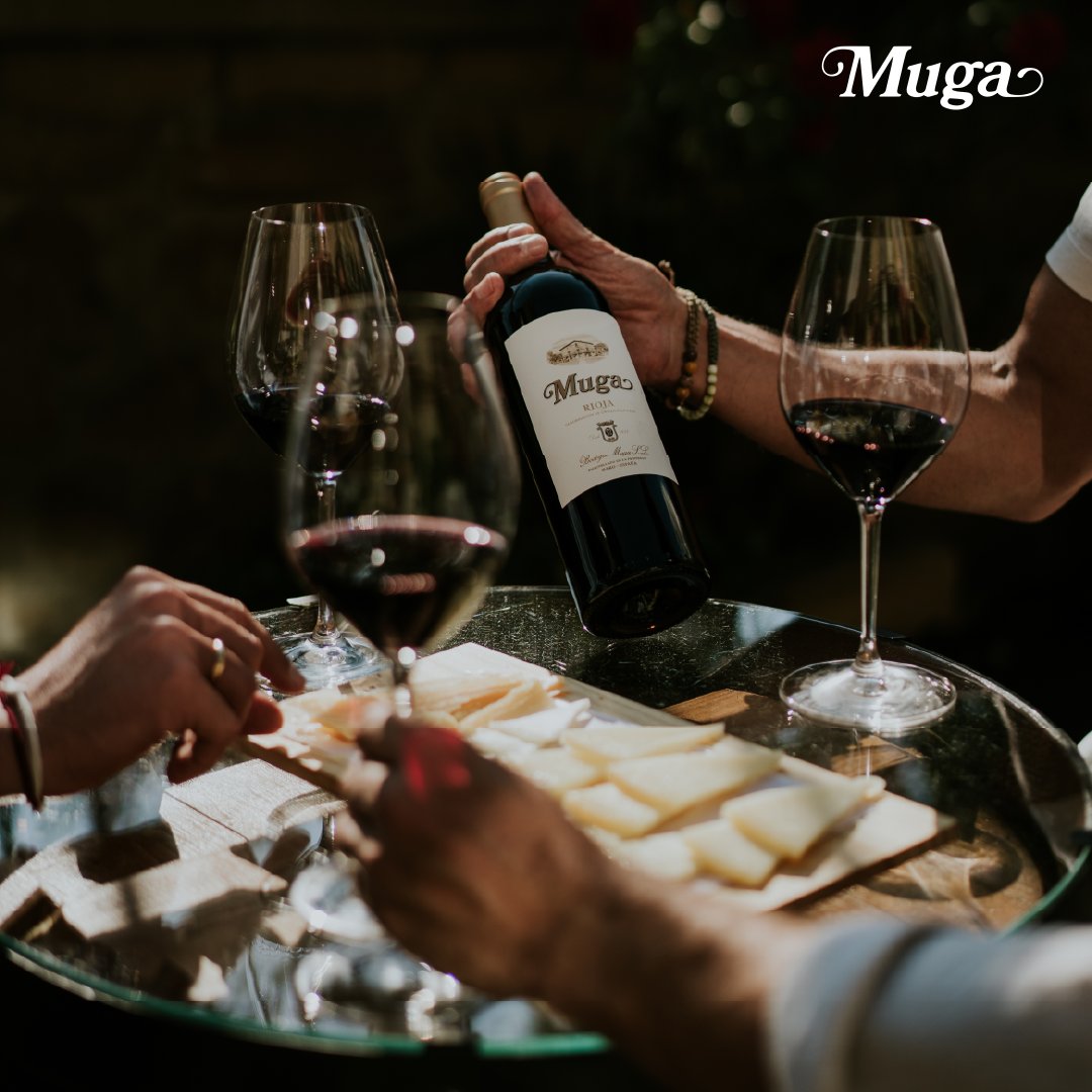 bodegasmuga's tweet photo. ✨ It doesn't matter if you prefer the seaside or the mountains, a bar terrace or a picnic in the countryside: there’s always a Muga for any moment. 

#BodegasMuga #ExperienciaMuga https://t.co/cMYirF1lkB