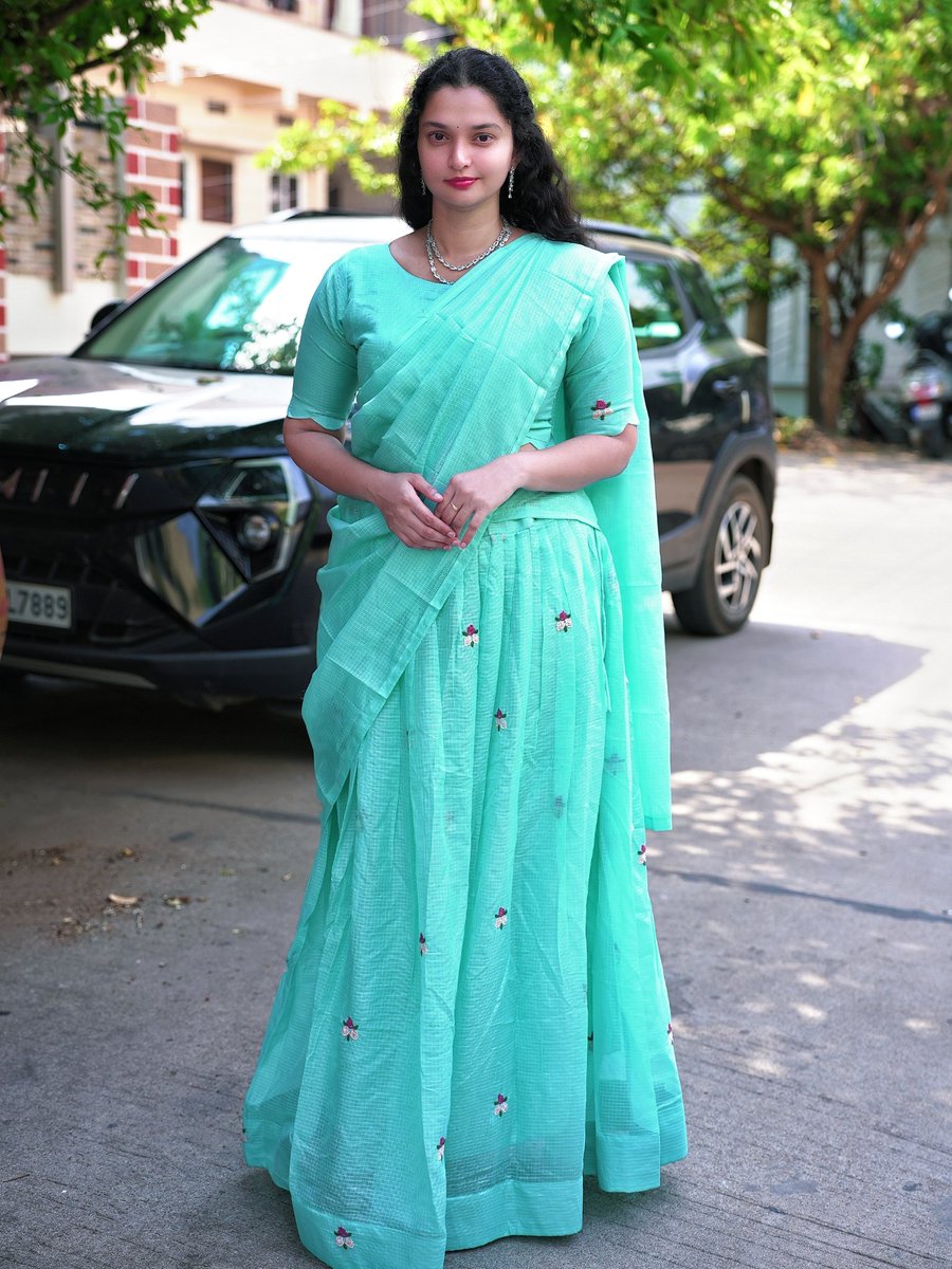 SumiiTalks's tweet photo. Outfit link 👇
https://t.co/IIcZaIaNvW

#kota #halfsaree #lehanga #potd #fyp https://t.co/RIHtImMT2J