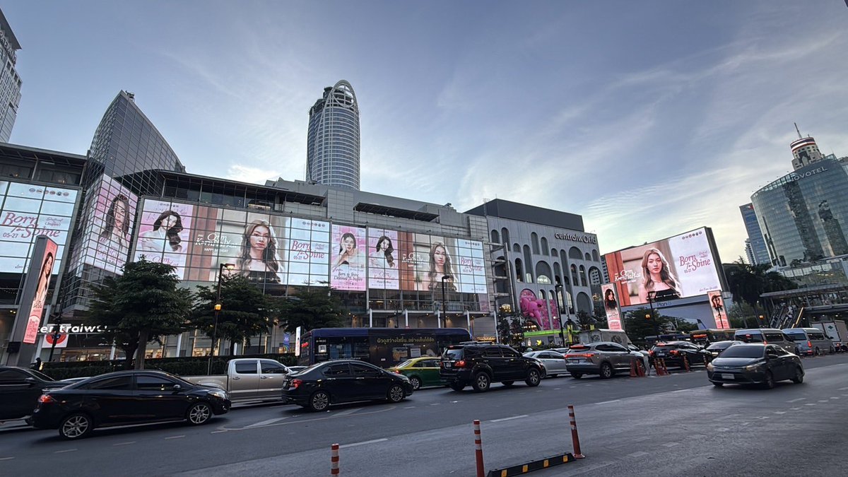 15.kชน์ tweet media