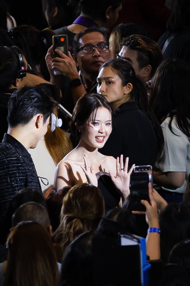 imapt911's tweet photo. ความสวยจากทางไกล
#MOBYE #เพชรประกายซีรีส์ #KCLAWARDS2026 
#คมชัดลึกอวอร์ดครั้งที่22 https://t.co/AcfA4NJ1RI