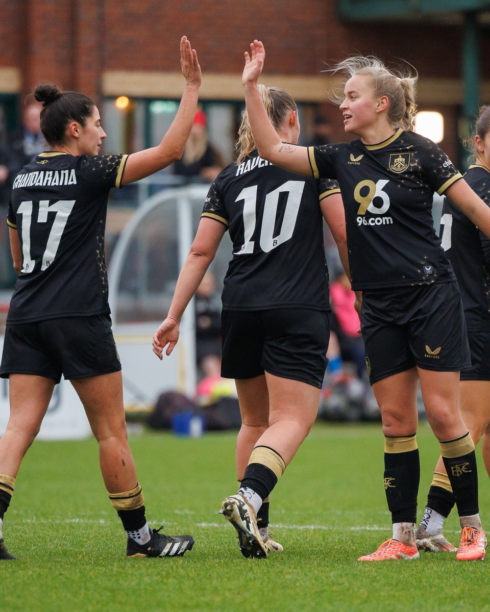 BurnleyFCWomen's tweet photo. Emma Siddall looks back at our record breaking season and highlights the importance of the Clarets going full-time 💜