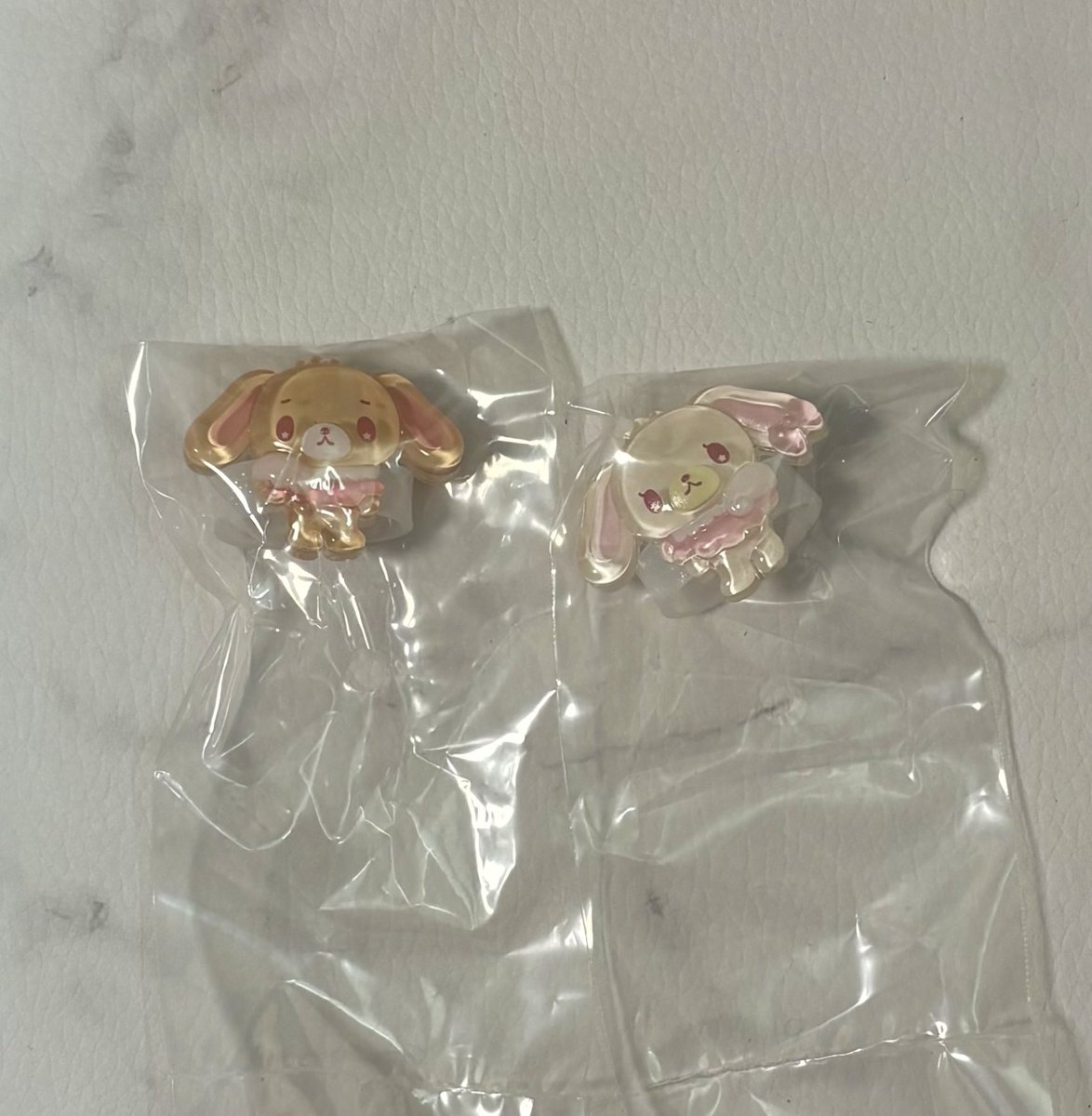 __1072__'s tweet photo. ジェリーデコバンド

【求】 同種 クロミ>>キティ

【譲】 シュガーバニーズ しろうさ くろうさ

︎︎✧郵送or横浜エリア、都内手渡し

お気軽にお声掛けください。 https://t.co/q37aDWT6kf