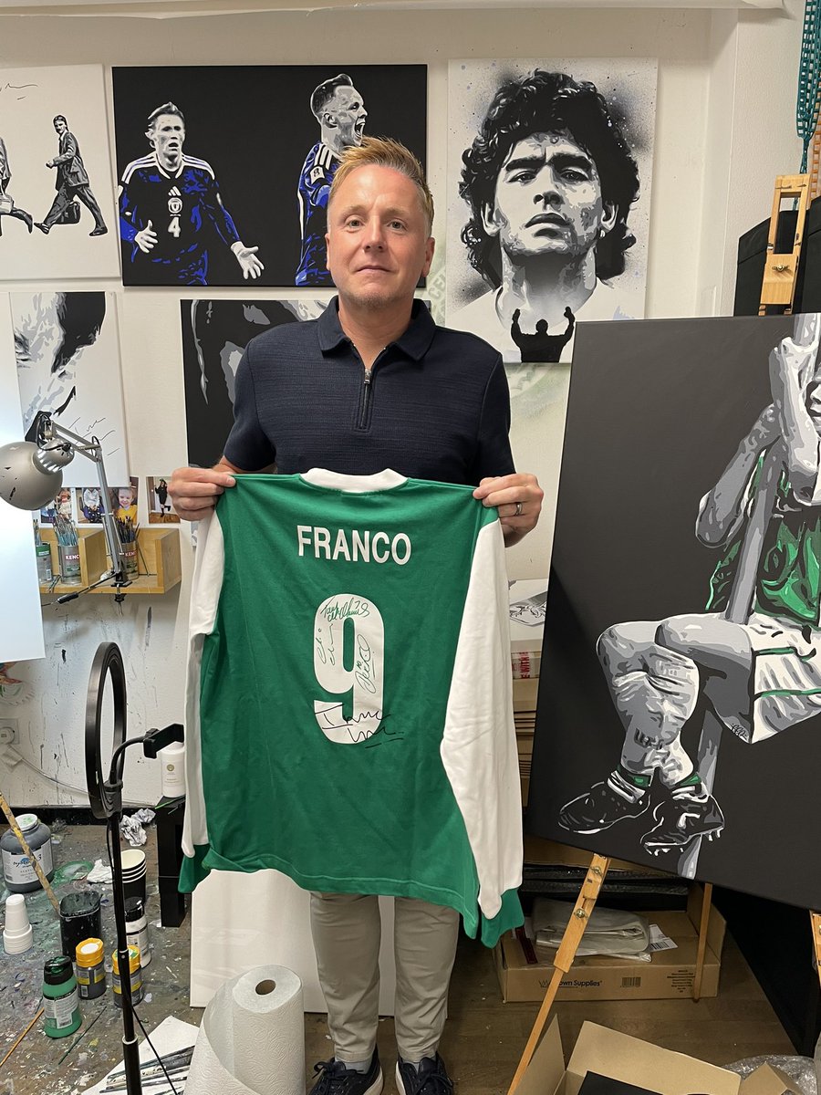 geokoart's tweet photo. Absolute pleasure to have Tam McManus drop by the studio today with his good lady. 🇳🇬💚 https://t.co/X4lcGaaVjU
