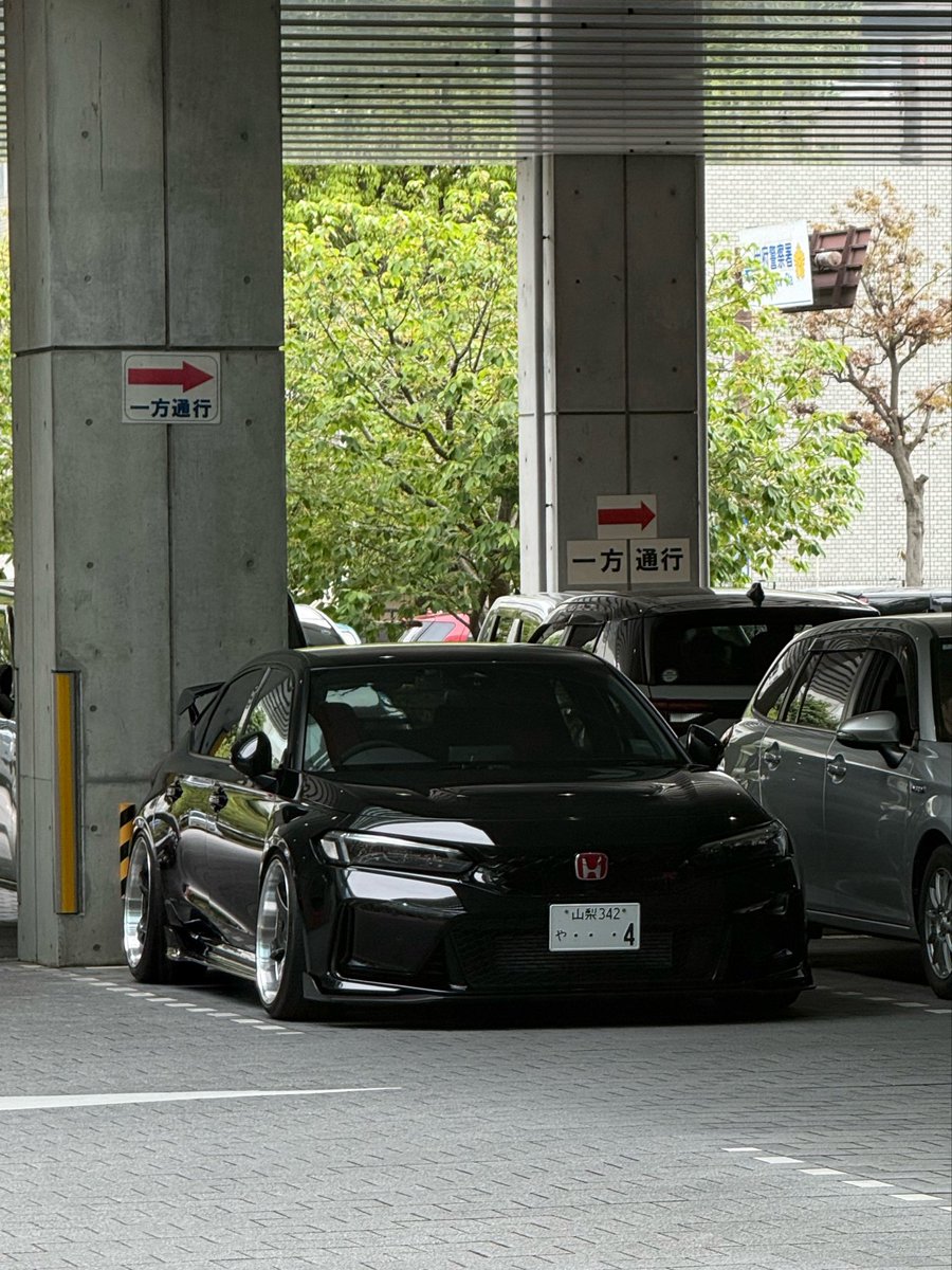 so2_zc's tweet photo. #お前のフェンダークリアランスをみせろ

大してツラ出してないのにリムガードが干渉するので毎回削ってます🤷
段々と削るのが上手くなってきました笑 https://t.co/1rW4XHRrD0