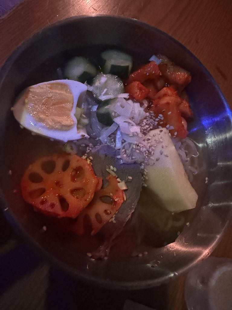 hAMu___chi's tweet photo. 食べ物撮るの下手くそ選手権 #さぼったん https://t.co/buea612y5o