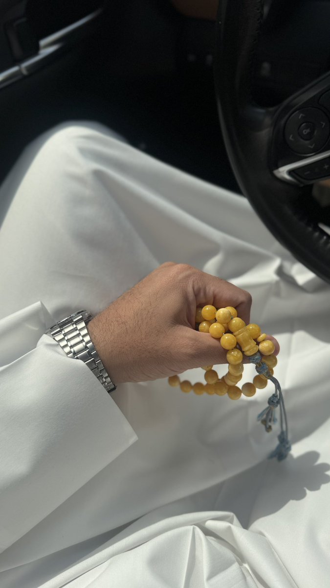 Alnazer90's tweet photo. عيدكم مُبارك و كل عام وأنتم بخير 
تقبل الله منا ومنكم صالح الأعمال 💛. https://t.co/HZgT2wvkZt
