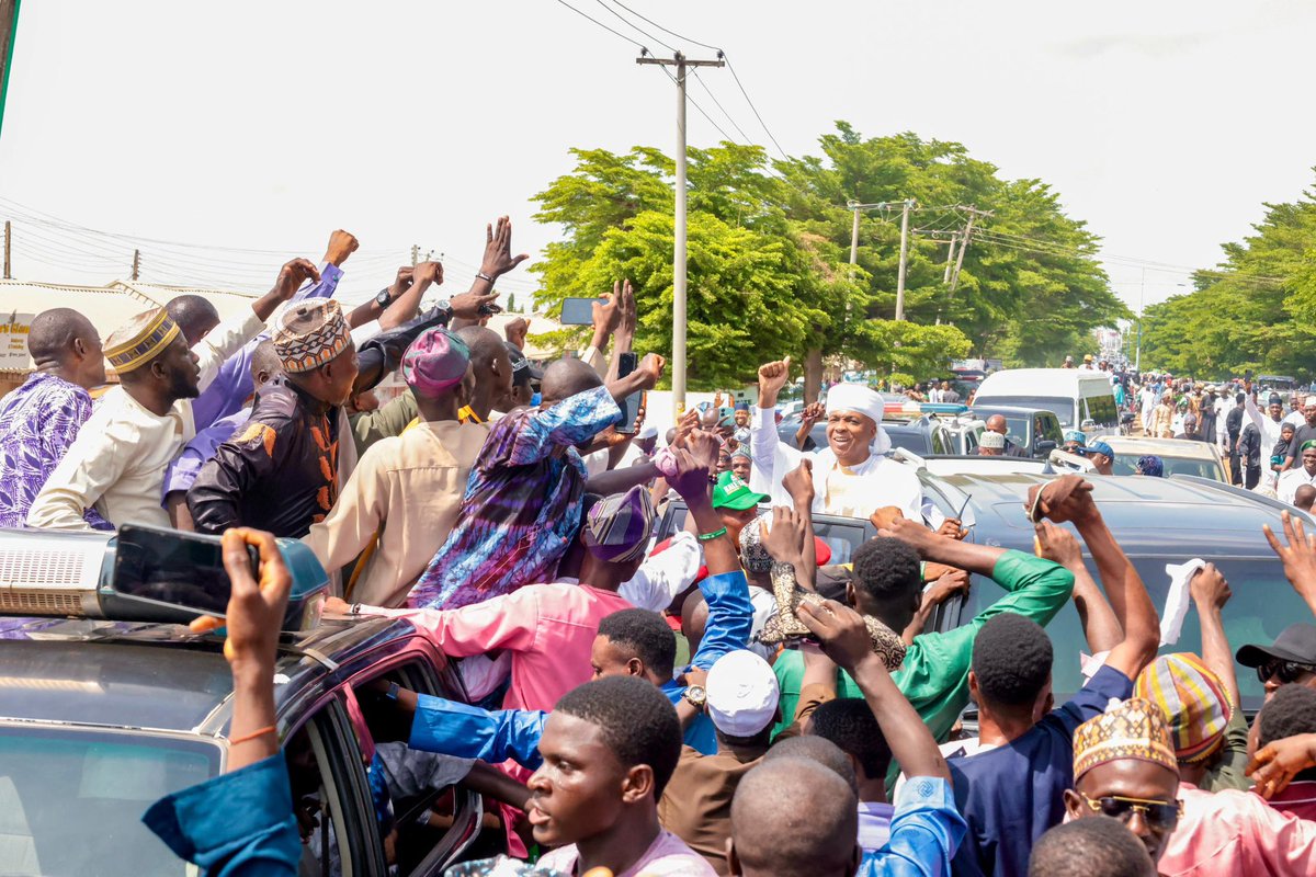 bukolasaraki's tweet photo. May Almighty Allah (SWT) accept and answer all our prayers.

Eid Mubarak! https://t.co/82dXLUUapM