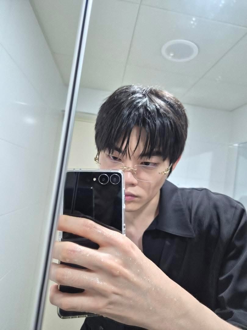 wing7ackpot's tweet photo. 오늘 야식은 윙인걸로? https://t.co/lh12Obt612