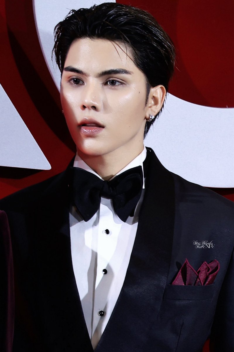 StarNebulaFort's tweet photo. 黑西装限定，沉稳又耀眼💕

FORTPEAT KCL 2026

#KCLAWARDS2026
#KCLAWARDS2026xMeMindY 
#FortFTS #ComeFortZon #FortPeat https://t.co/F3536YzVs6