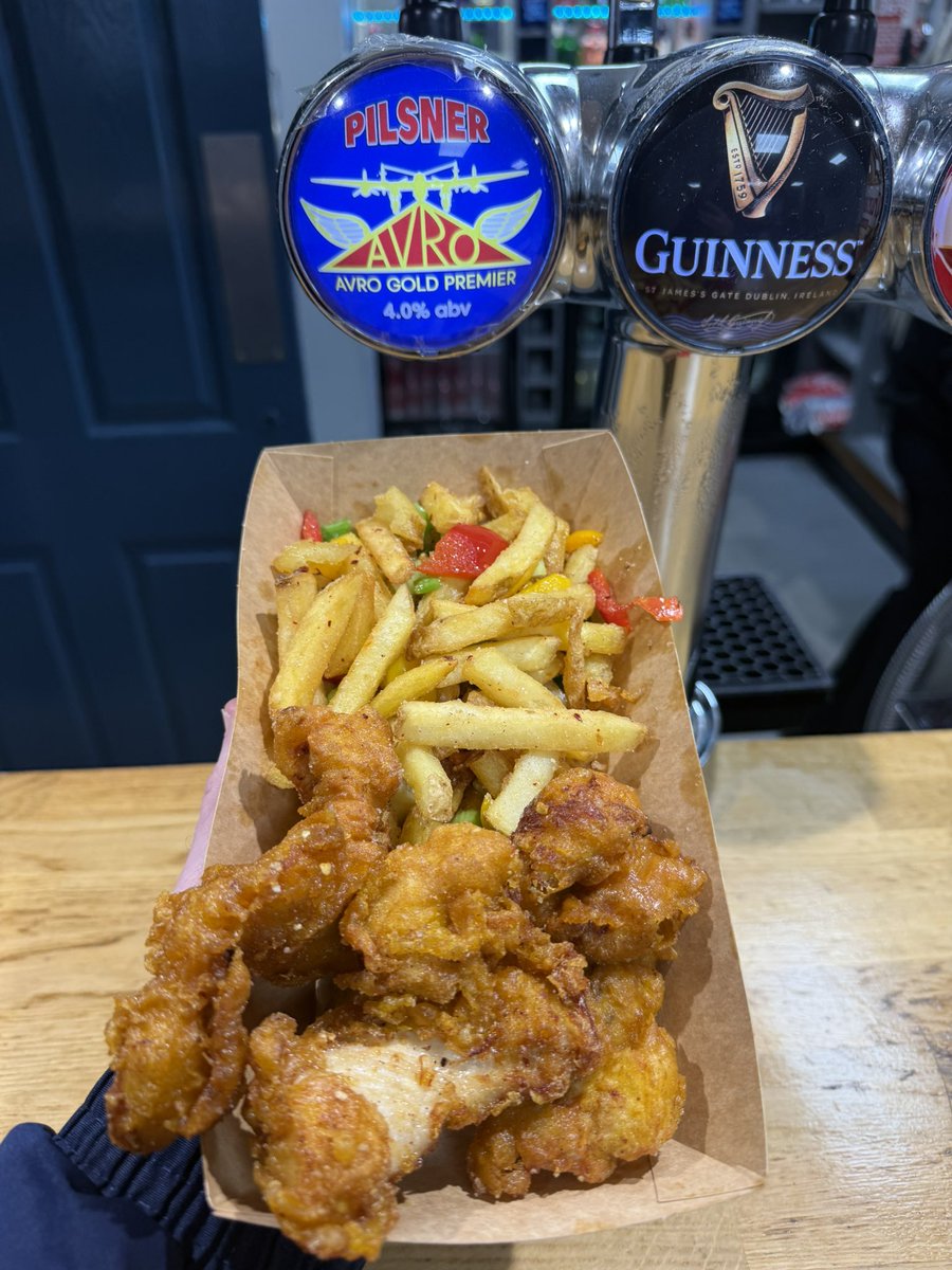 AtAvro's tweet photo. @cheshireleague cup final tonight @AvroFC
Bar open from 5pm
Food serving from 5pm #groundhop #footyscran https://t.co/hCGPrhoOMb