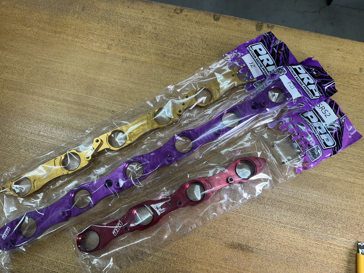 sammit_hq's tweet photo. 今日は、次に販売予定のパーツを開封しました。日産系、トヨタ系のエンジンドレスアップ部品です❤️ https://t.co/53Yj2U7gI5