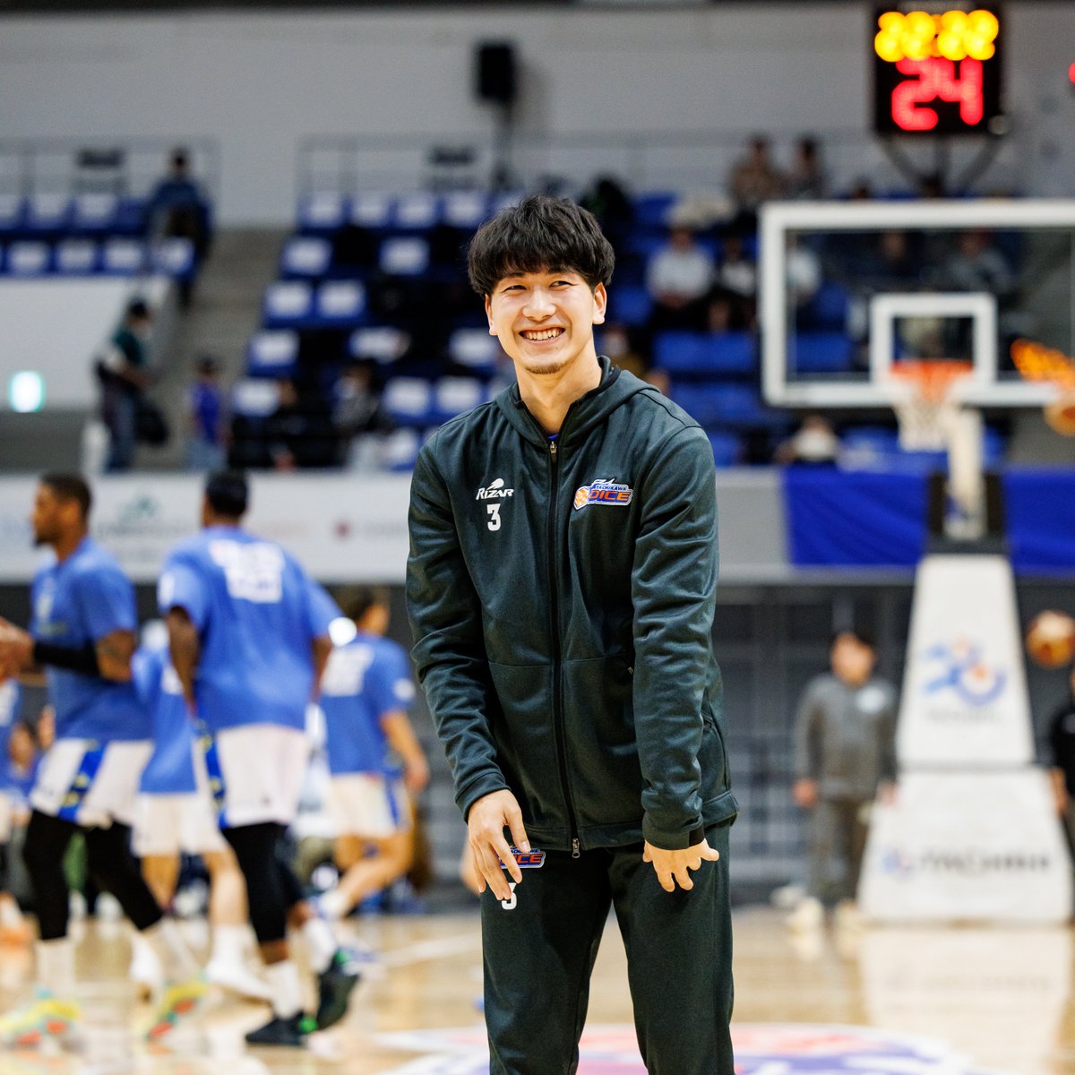 TachikawaDice's tweet photo. 【開催まであと2日🔥】

#バイトル B3 サンクスオールスターまで残り僅か！
#立川ダイス のホームアリーナ、 #アリーナ立川立飛 で開催！
立川ダイスからは、 #町井丈太 、#川田諒 ATがTEAM EASTとして出場！
#たっちー も遊びに来る予定です！
#B3リーグ 最後の祭典をお見逃しなく！

🗓：5/30 土 14:00予定
📍：アリーナ立川立飛
🎟️：好評販売中！
https://t.co/A566hmUL5O

#B3サンクスオールスター