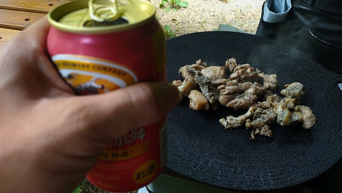 pasaCamp's tweet photo. 久しぶりのキャンプ

なのに雨がまったく止む気配がない https://t.co/pVWR1LCOSR