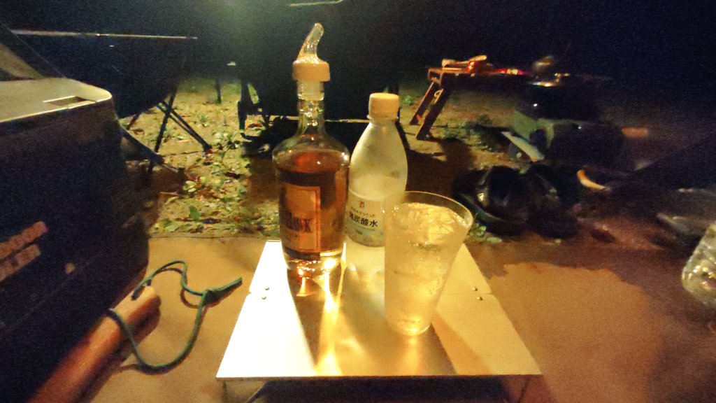 pasaCamp's tweet photo. 久しぶりのキャンプ

なのに雨がまったく止む気配がない https://t.co/pVWR1LCOSR