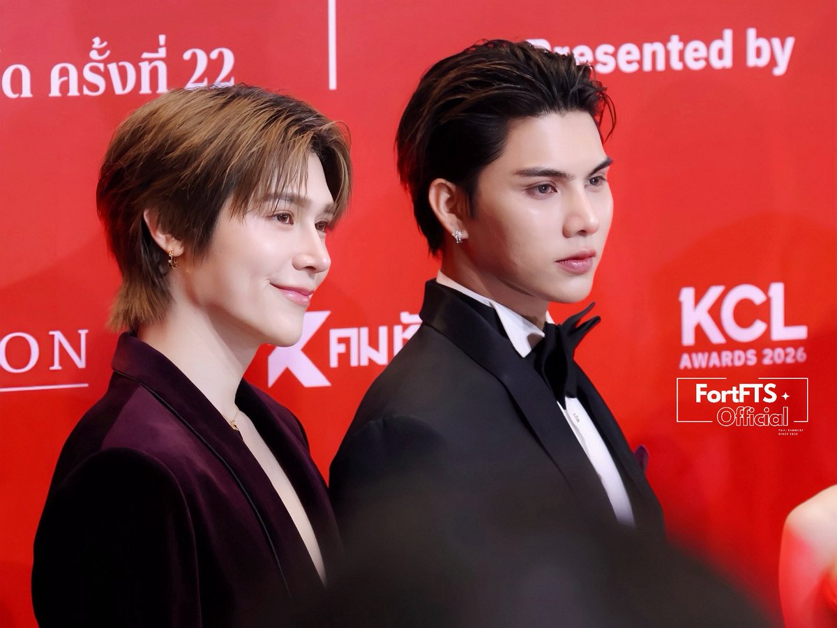 FortftsOfficial's tweet photo. 260527 KomChadLuek Awards 22nd Timeless in the New Era - Fort Thitipong

We miss you ❤️💙

FORTPEAT KCL 2026

#KCLAWARDS2026
#KCLAWARDS2026xMeMindY
@fort_fts #FortFTS #ComeFortZon #BabyFeat https://t.co/HBO8apySc2