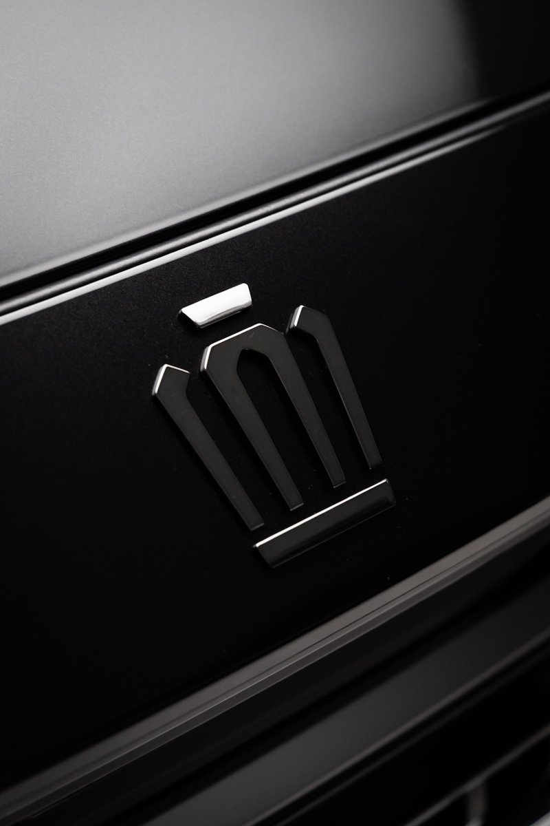 makemake32crown's tweet photo. 横浜市にあるpolluxさんでクラウンセダンにフルプロテクションフィルムを施工していただきました！！

しかもめちゃくちゃカッコよくて撮影もしていただきました🥹

ありがとうございました🙇‍♂️

これで気兼ねなく高速乗れるw https://t.co/zPiddiPBNN