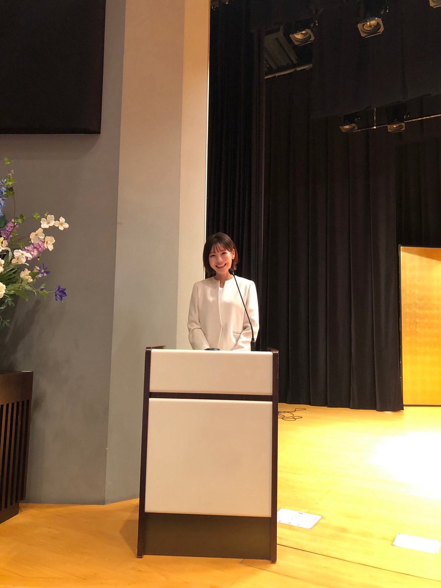ChihiroAwatsu's tweet photo. 先日土曜日、地元・岩手県北上市で司会のお仕事でしたー！地元でのお仕事は何歳になっても、とても嬉しいなー！
子どもの頃の見慣れた景色が、大人になってみると、全く違った景色に見える不思議。知ってるはずなのに、新鮮。
郷土芸能の鬼剣舞も素晴らしく、かっこいいなと心から思いました。 https://t.co/w8j9e5rBAP