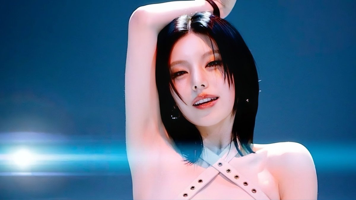 bobi030724's tweet photo. #예지 #YEJI #ITZY #KPOP # 1 https://t.co/pnIgbSlWK5
