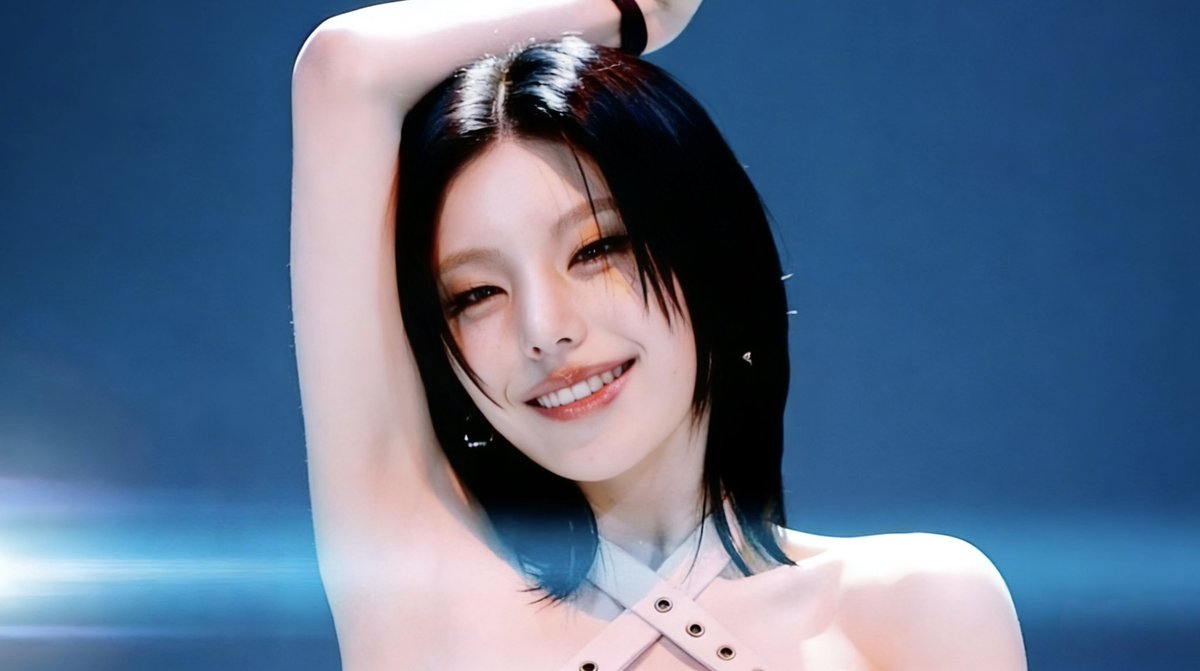 bobi030724's tweet photo. #예지 #YEJI #ITZY #KPOP # 1 https://t.co/pnIgbSlWK5