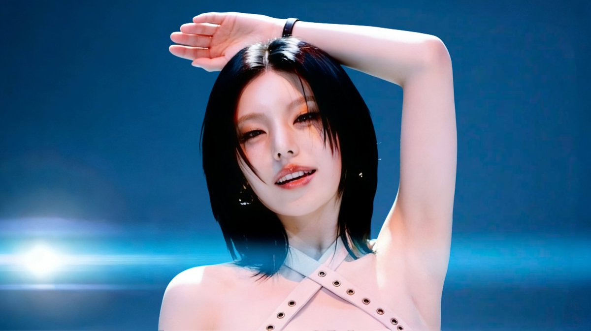 bobi030724's tweet photo. #예지 #YEJI #ITZY #KPOP # 1 https://t.co/pnIgbSlWK5