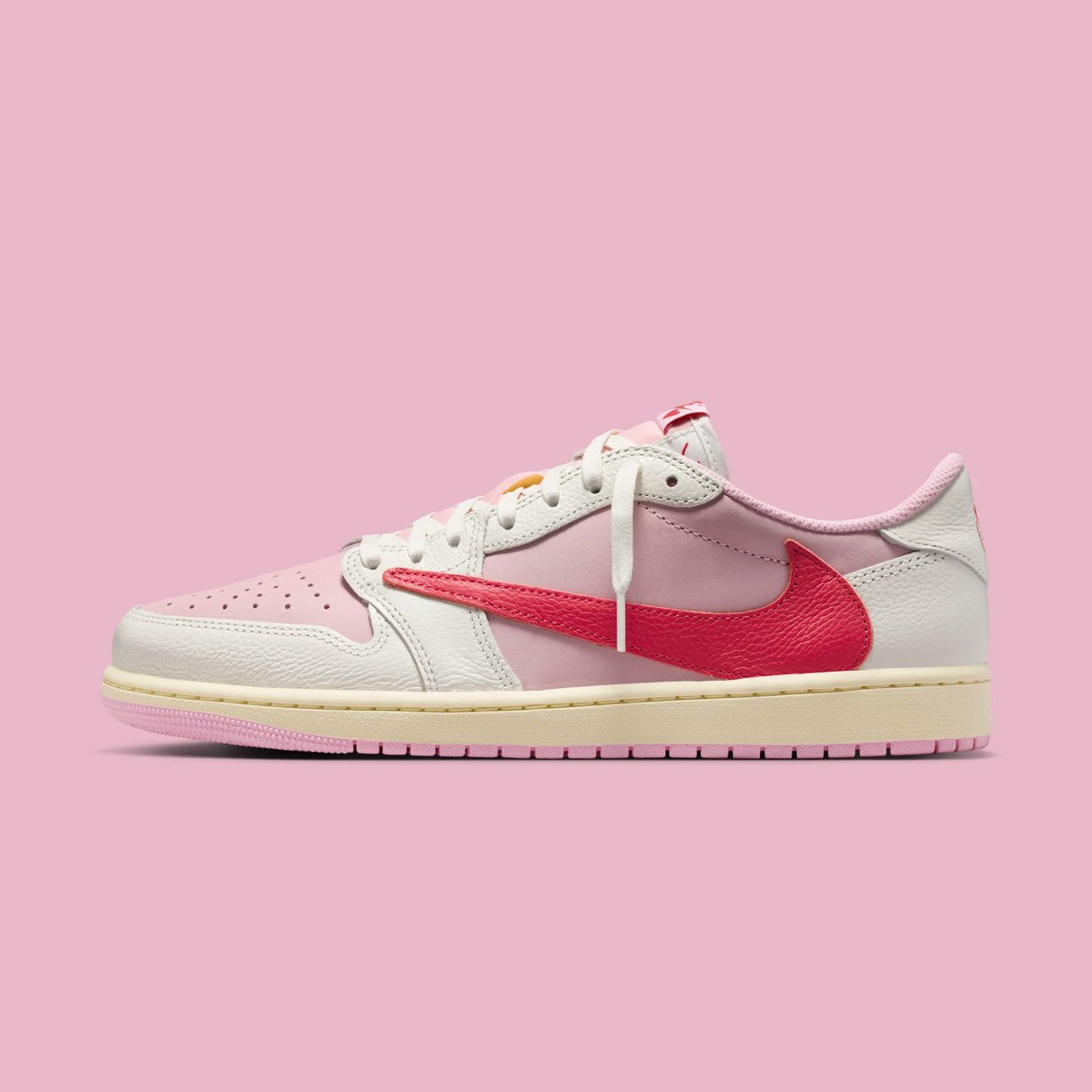 sneakermarketro's tweet photo. Travis Scott x Air Jordan 1 raffles now open 🎰
Stores: https://t.co/EV3689z3WC https://t.co/UL5uVlR6tW