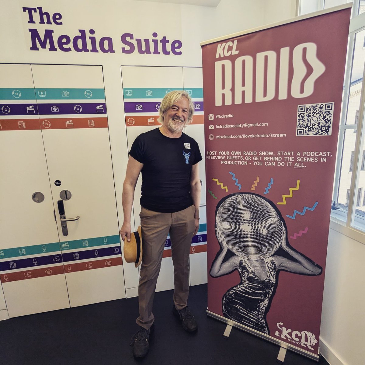 gabysambuccetti's tweet photo. This was so fun! First episode: recorded ❤️🫶 Thank you so much to my great first guest Juan Toledo @juantoledo007 

#kingsEco #laninfaeco #LatinAmericanLiterature #writer #Podcast https://t.co/FWLl3NEzjc