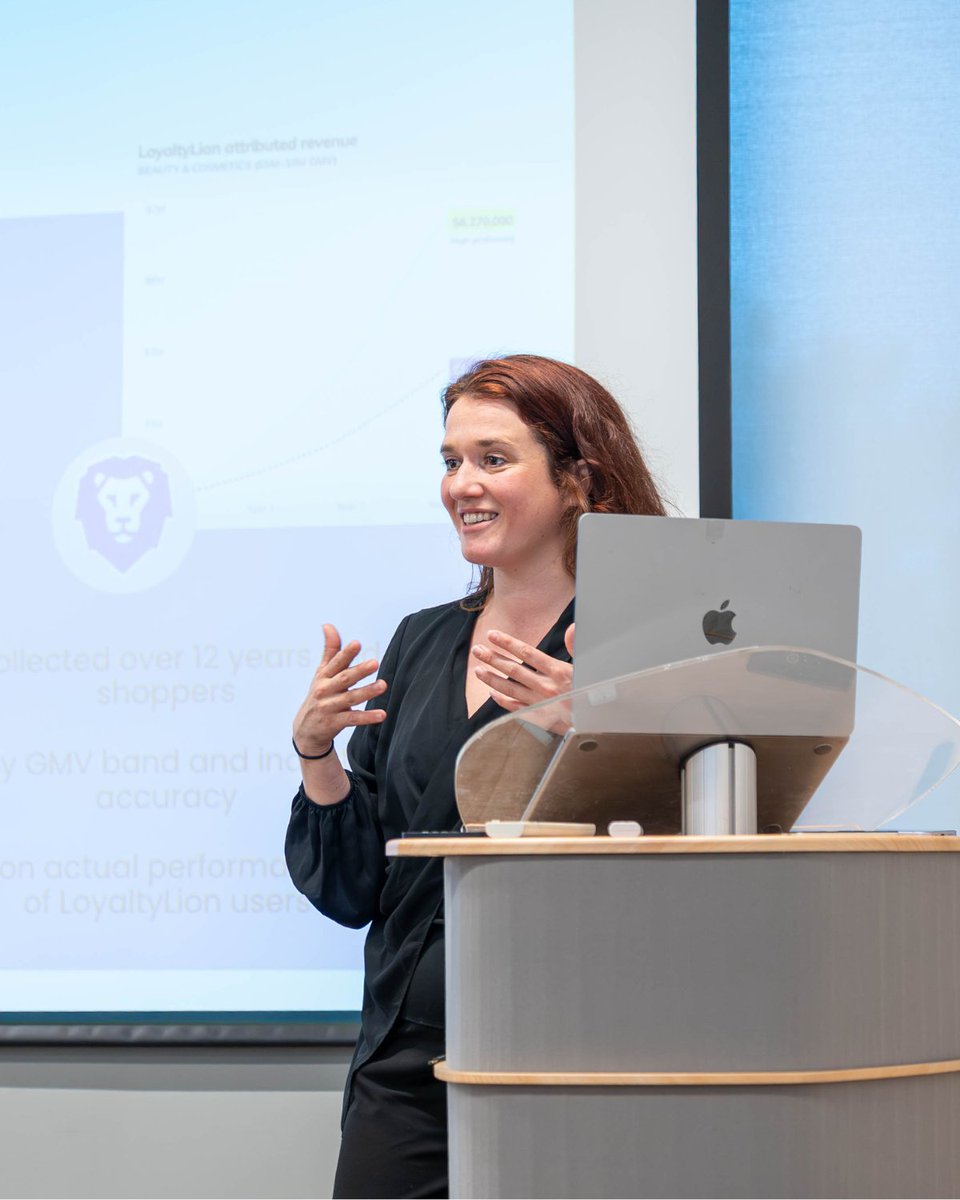 Visualsoft's tweet photo. Visualsoft x LoyaltyLion 🤝

Last week we welcomed Mairaid Harte, Global Director of Partnerships at LoyaltyLion, to VSHQ for a lunch &amp; learn session!

Thank you for making the trip, we're looking forward to continuing our partnership together 🚀🙌 https://t.co/xQ1HI0hrq5