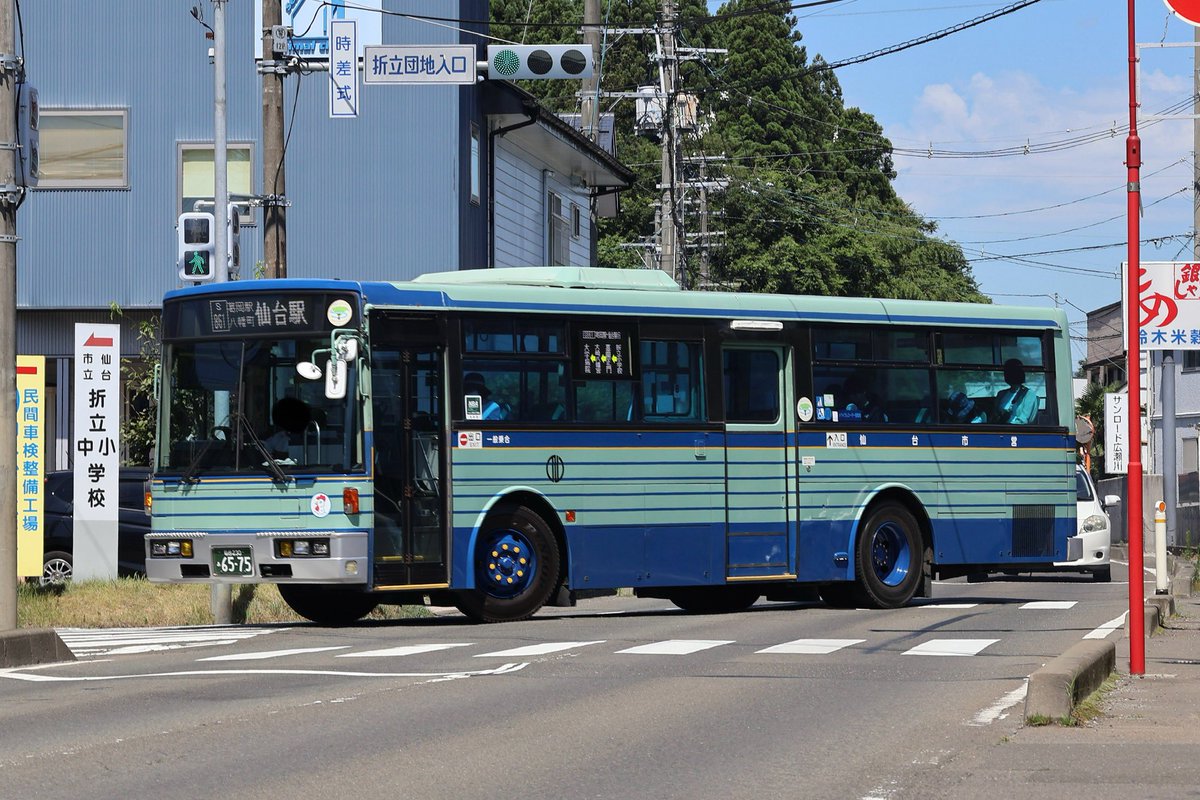 dora_s1703's tweet photo. 【引退】仙台市営バス　6575
いすゞ KC-LV280N 川内営業所 '96

青窓LV最後の1台の最古参の6575が引退...
稼働率がよく、平日は通学で乗車、土日は撮影したりと、思い出深い車でした。この車の引退で、青窓はUAの6593のみに。
白色LEDになって1年経たずの引退😭
川内での約30年間、お疲れ様でした！ https://t.co/gQVT45zAsG
