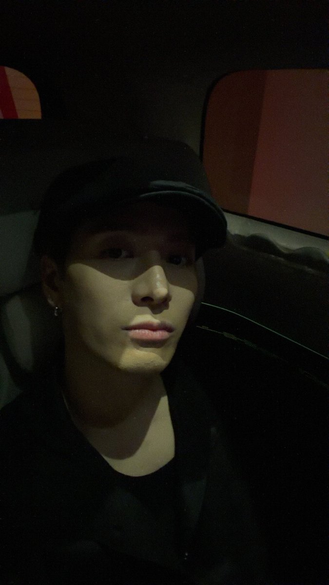 JacksonWGlobal's tweet photo. [#JACKSTAGRAM] 260527

Jackson Wang posted on IG story:

"Update." 

#JacksonWang #王嘉尔 #잭슨 #TEAMWANG @JacksonWang852 https://t.co/DzyJ7onvoo