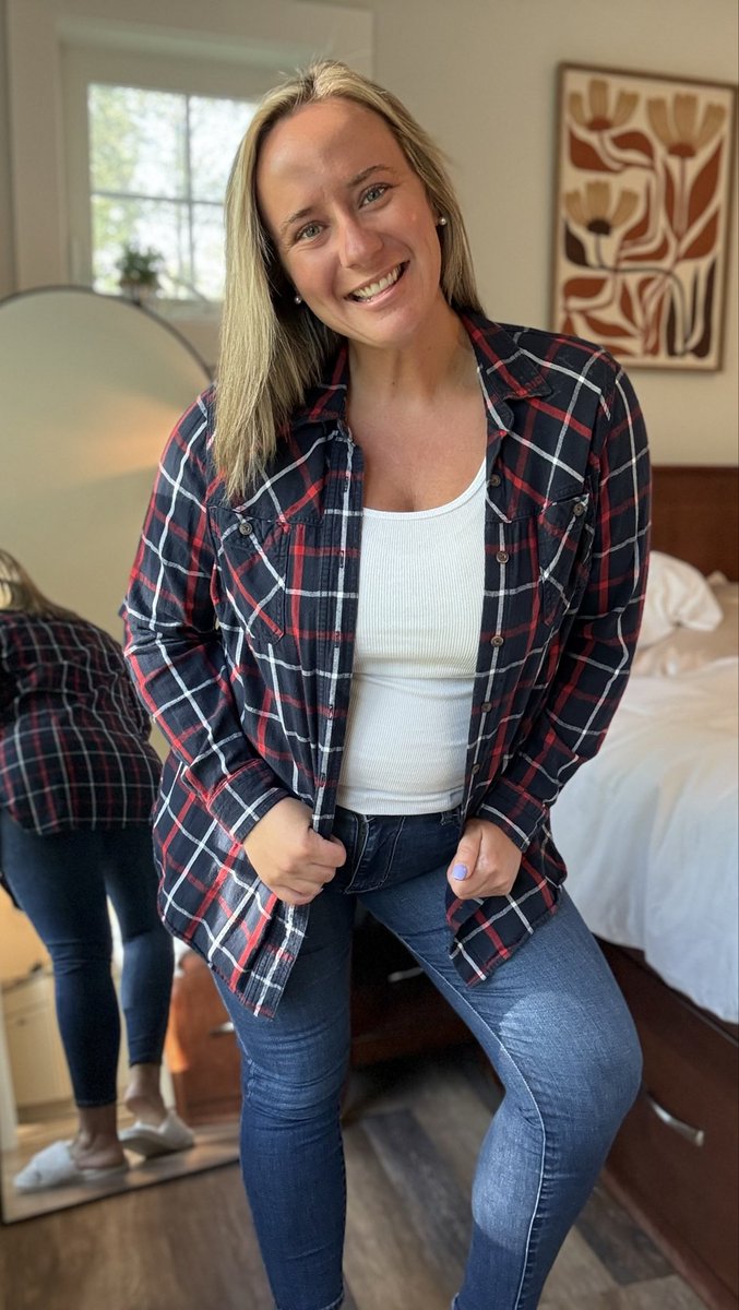 JenniferX1990's tweet photo. Outfit of the day! https://t.co/zidJxuy6bT
