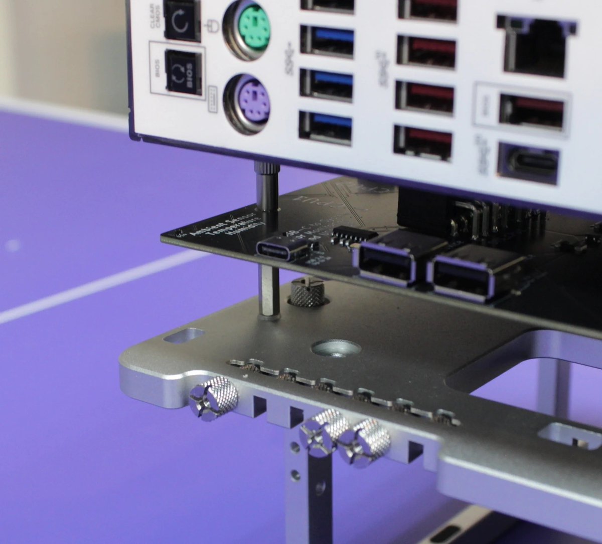 ModMyMods's tweet photo. 🚨🚨NEW PRODUCT ALERT!🚨🚨

From @OpenBenchtable and ElmorLabs, the BENCHLAB is a sleek all-in-one hub for system information and control. Now in stock at ModMyMods! Get yours today!

#PCMasterRace #PCGaming #CustomPC https://t.co/kNVK7tsJ3U