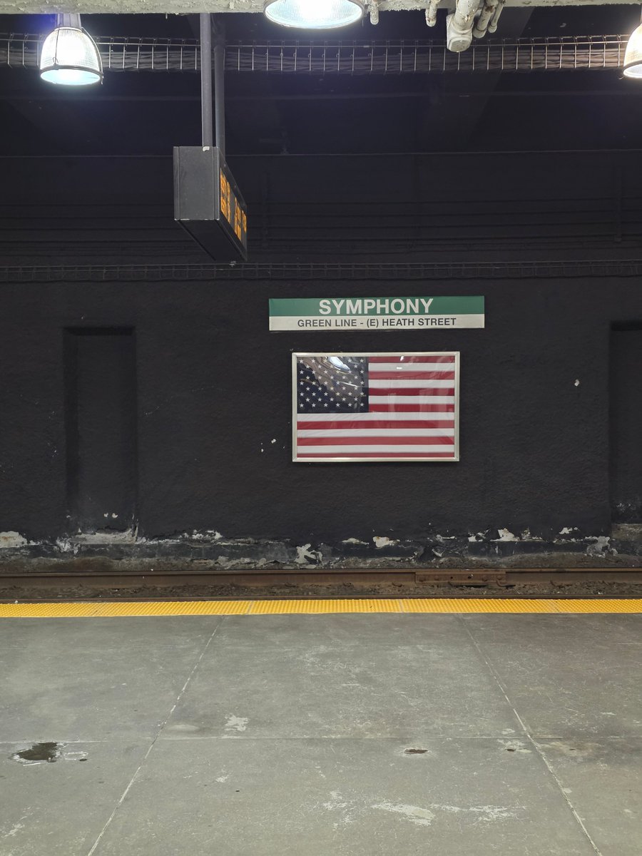 Only In Boston tweet media