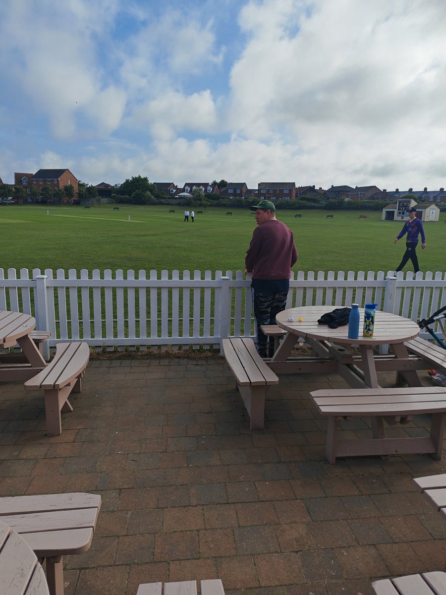 durhamsafc1994's tweet photo. Todays match we taking in is @HarbourSeaham @WG_RumblePants @weymarplanet and nice to catch up with an @DurhamCricket legend #2little ducks @ChrisRush22 @bradrobson2605 @durhamchris1983 @SlimSugar @vamprapp @Triggertrucker @Huntyroyal @pewart1975 https://t.co/NEnHNN6eSl