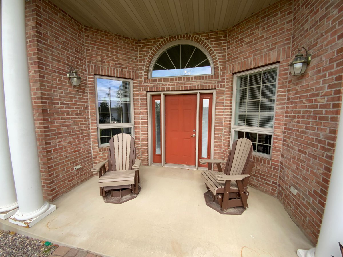 HMAuctionGroup's tweet photo. FINAL WEEK TO BID on the Online Only Auction for 5+/- Acre Country Building Site with Beautiful Brick Ranch Style Home📍LeRoy, MN

Highlights Include:
• 4 Bed, 2.5 Bath Home
• Three-Car Attached Garage

🗓️Bidding Starts Closing: Wed, June 3rd @4pm

https://t.co/KA5wOBmGJ7 https://t.co/M8sHItOW4Y