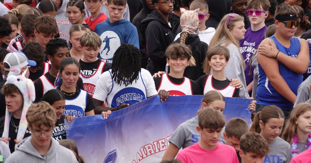 Central301's tweet photo. LUNCHTIME LINEUP: On today's menu, a big time shoutout to our middle school track athletes. They put together a fantastic effort at last weekend's IESA State Track Meet in East Peoria. 

CMS Results: https://t.co/2paKHdPHum
PKMS Results: https://t.co/yMxAidqmJK

#WeAreCentral 🚀 https://t.co/ij6g5Ui83z