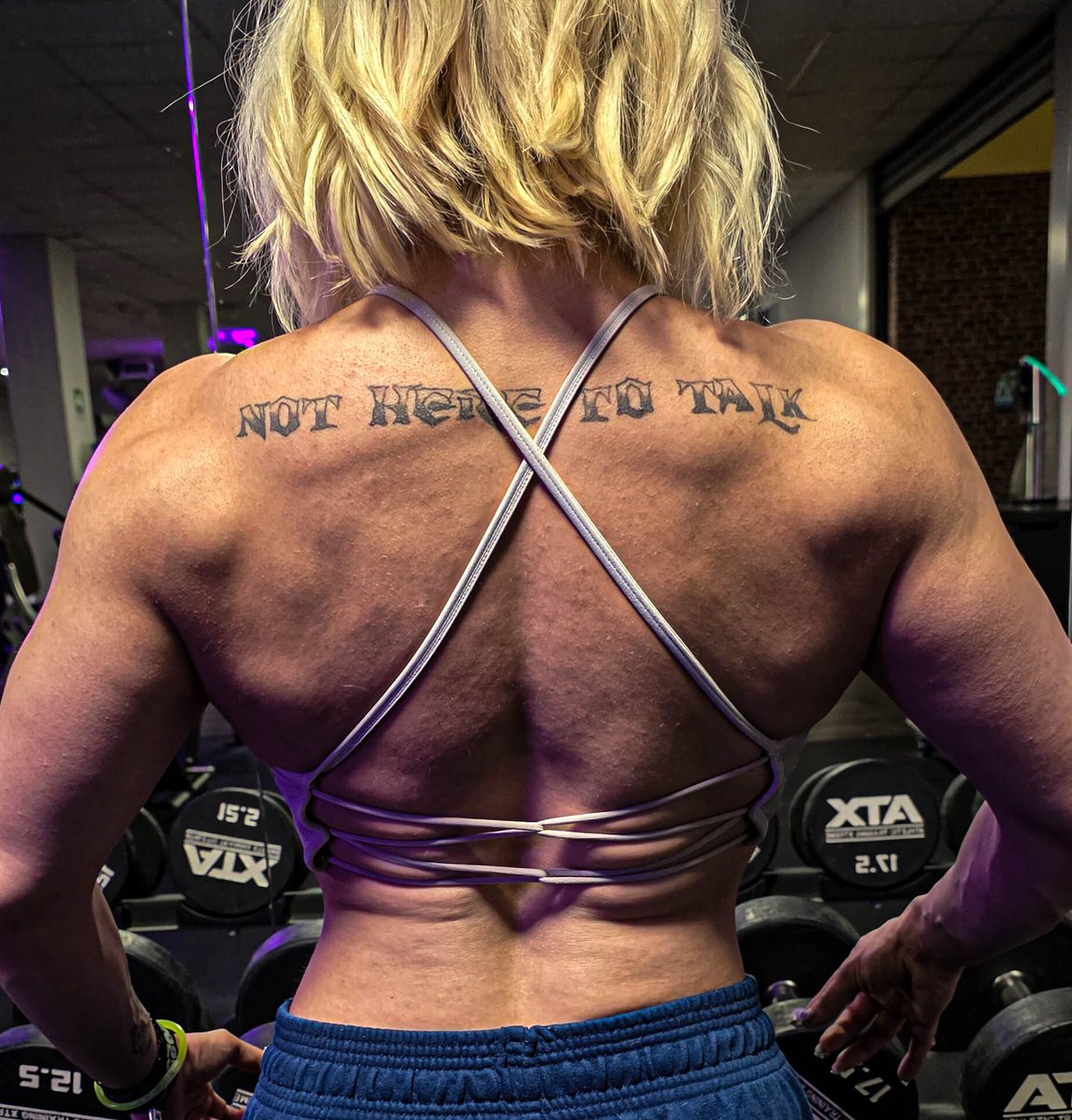 AkikoYuOfficial's tweet photo. Rücken Training, der beste Tag in der Woche 😍 

#fitlife #muscle #trainingday #thickback #liftheavy https://t.co/uaHFYMBoHj