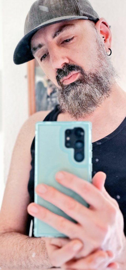 mstedy2141178's tweet photo. Buenas tardes. #gay #barbas #gayman #gaybear #gaybarba #onlyfans #gayuniform https://t.co/jLyL4XDhmq