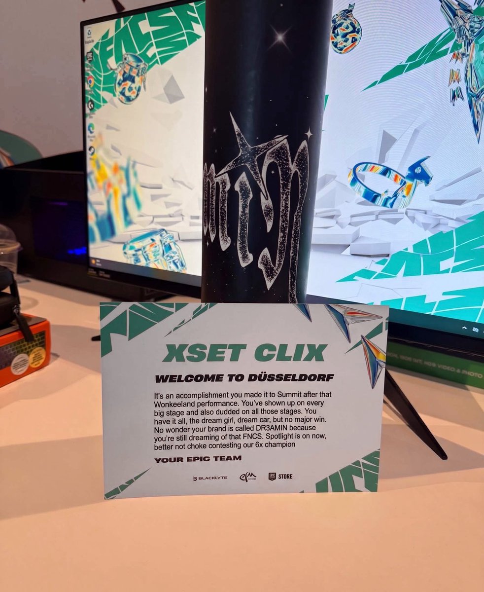 Clix tweet media