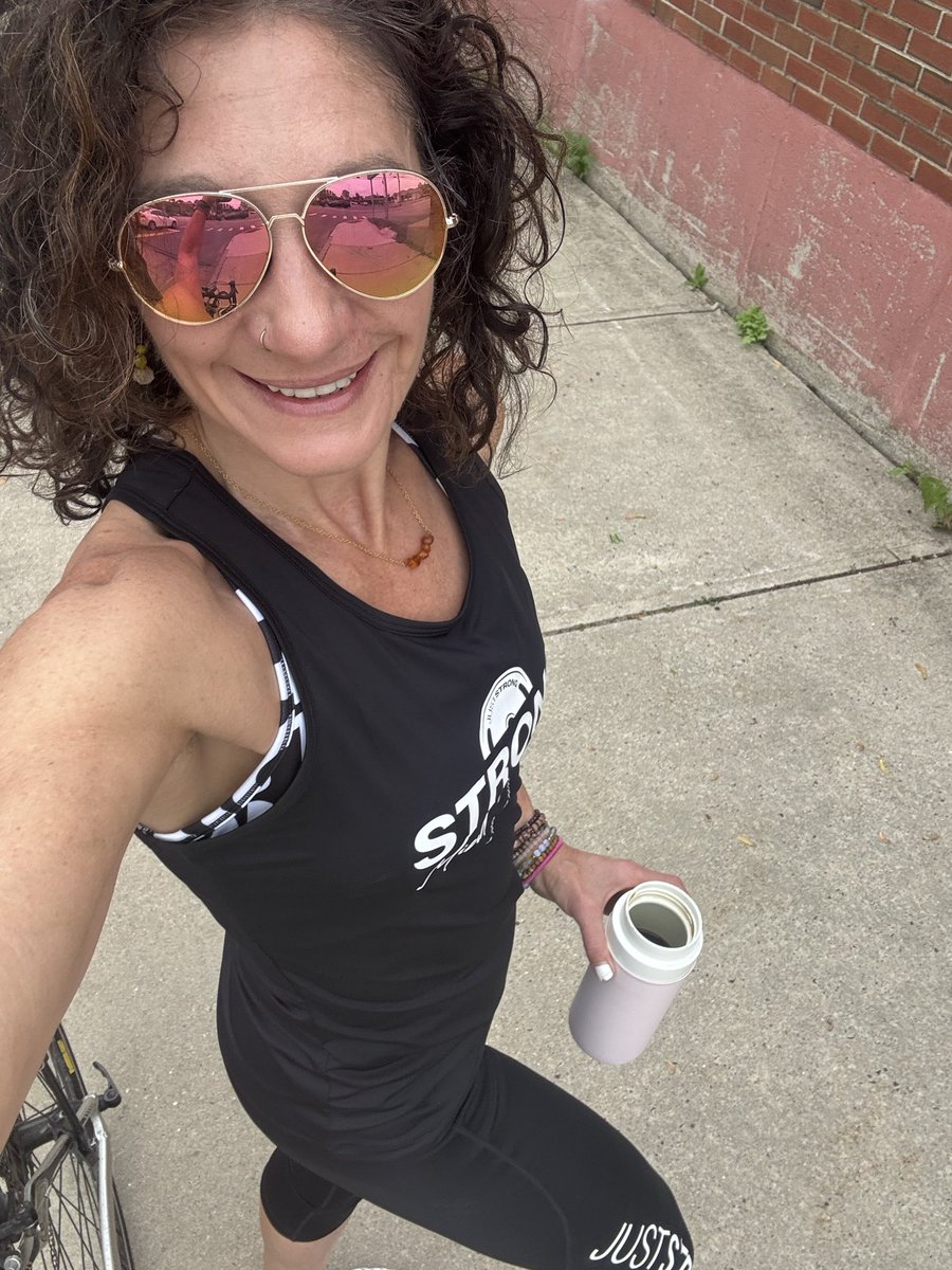 Michmccauley's tweet photo. Soaking up the sun and wouldn’t miss being outside today! https://t.co/ZhRyWvgnOd