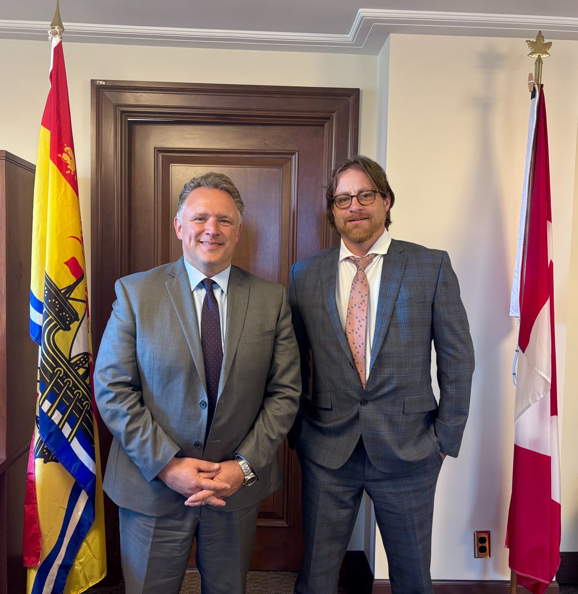 RobMoore_CPC's tweet photo. Great to meet with the Chair of the Insurance Brokers Association of NB, James Higgins, to discuss the governments role in lowering rates and mitigating risks posed by events like flooding and cyberattacks. It’s crucial that families, homeowners, and businesses are protected. https://t.co/Kz46KgG3h7
